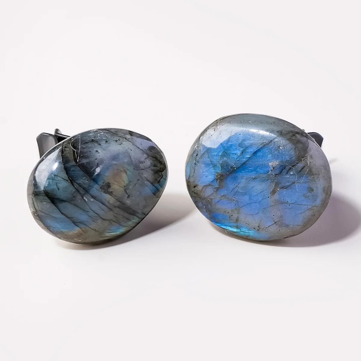 1Pc Natural Labradorite Tumbled Stone Air Vent Clip, Healing Crystal Car Ornament, Natural Gemstone Auto Interior Decor