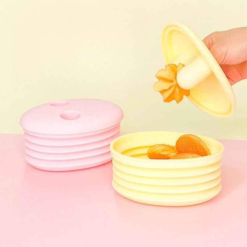 Children's Folding Snack Box Food Grade Silicone Portable Dustproof and Non-slip Snack Box Anti-dirty Hands