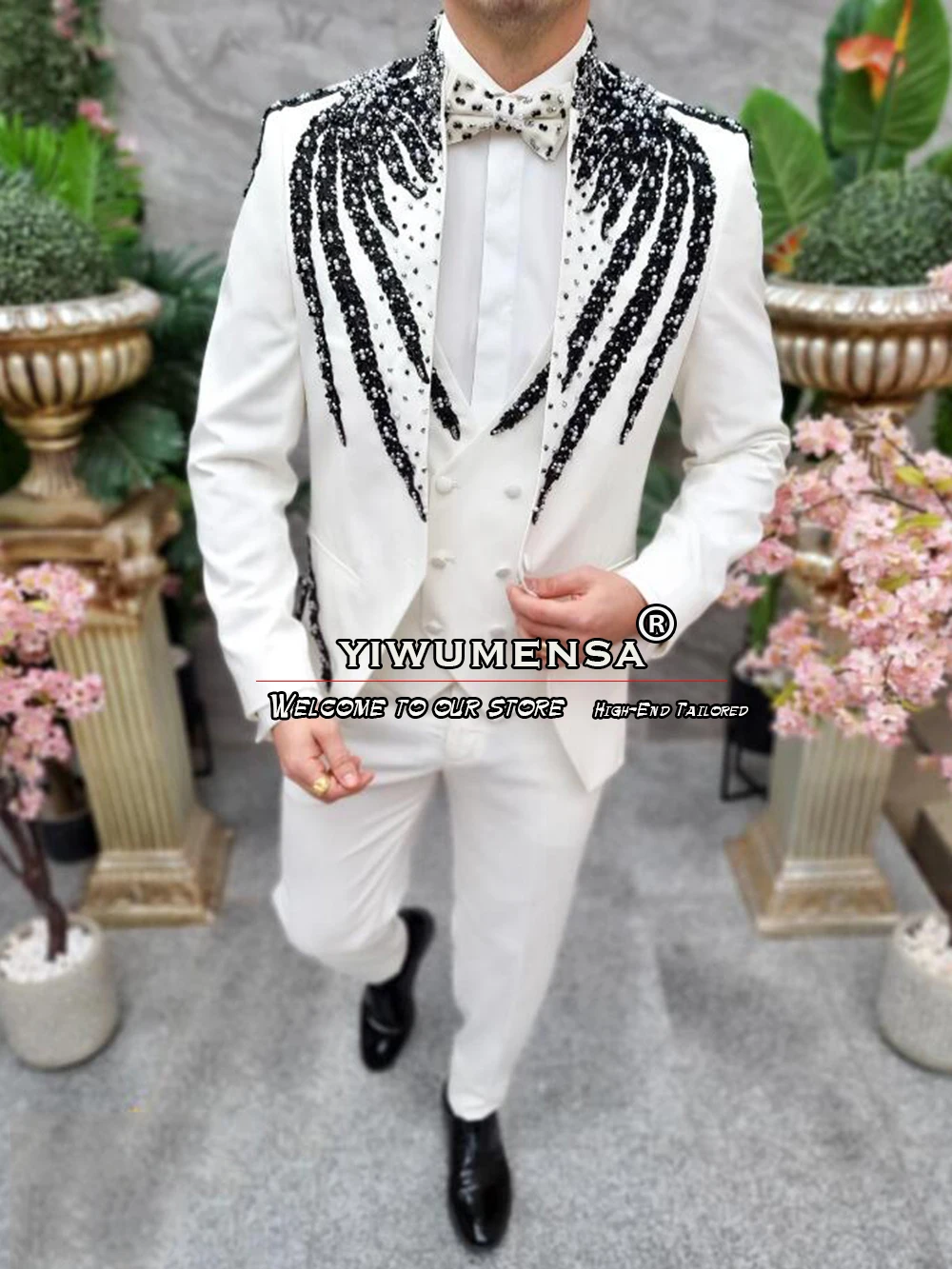 Luxury White Suits With Beaded Groom Wedding Tuxedos Custom Made Single Breasted Jacket Vest Pants 3 Pieces Man Banquet Clothing image 3