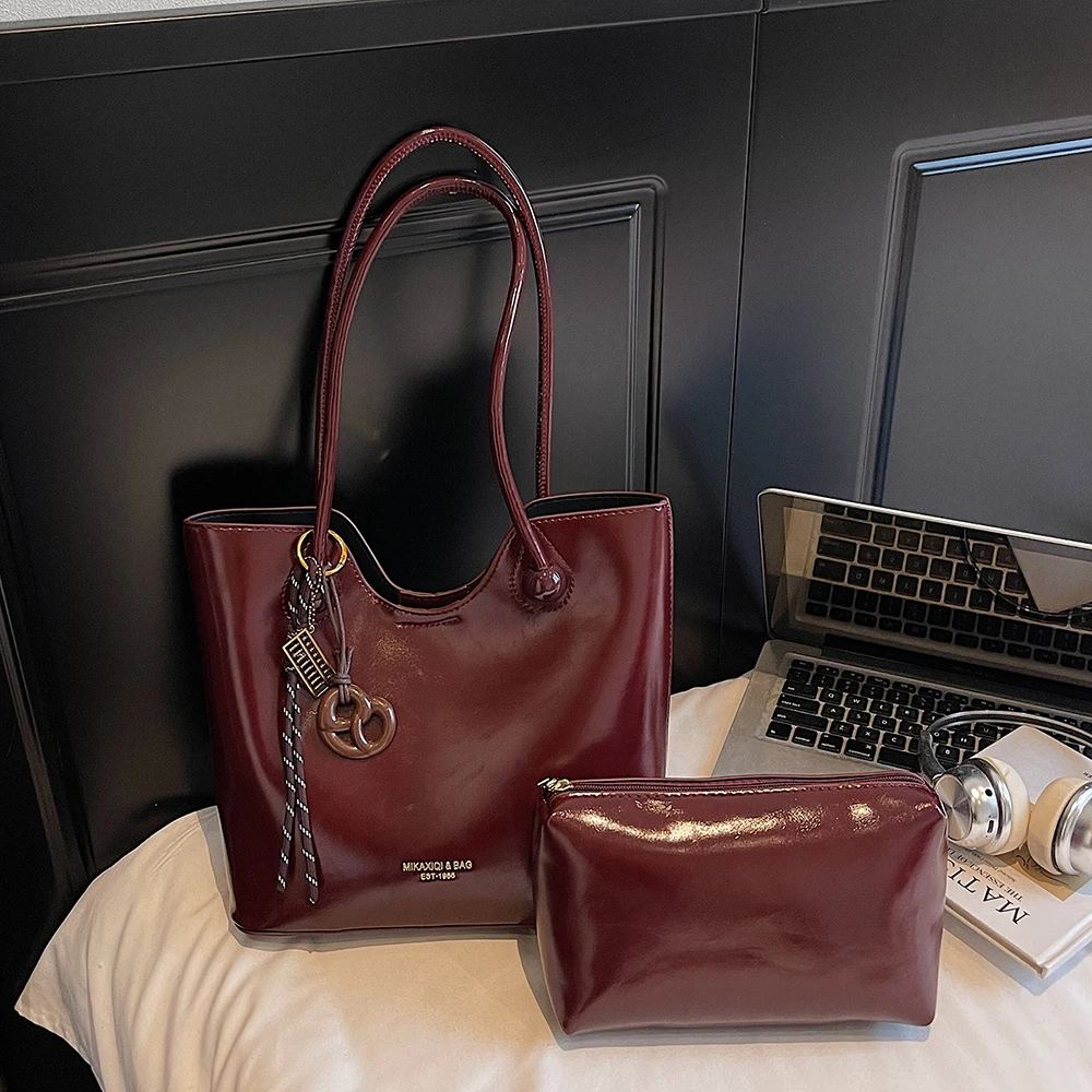 

Luxury Burgundy Leather Totes with Small Pack Composite Bags Women 2025 New Large Capacity Commuter Shoulder Bag Underarm Bags