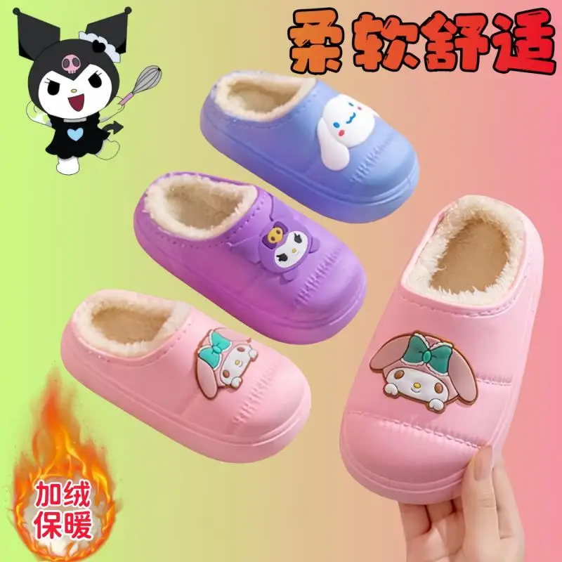 Zapatillas de invierno para niña Sanrio Kuromi My Melody Cinnamoroll, bonitos zapatos de algodón con dibujos animados para niños, zapatos antideslizantes para interiores para mantener el calor en el hogar