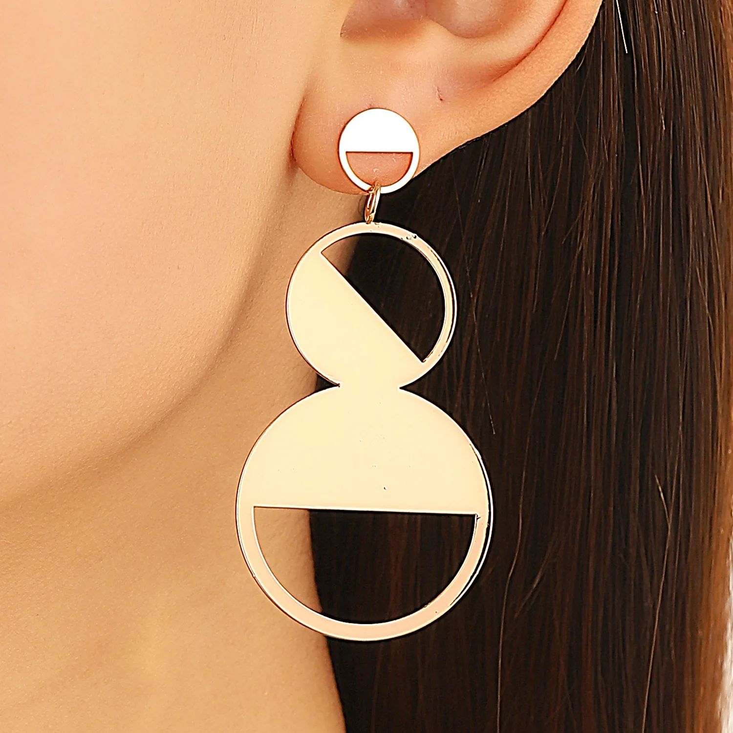 Vintage Big Gold Color Long Circle Drop Earrings For Women Metal Jewelry 2026 Trending Women's Exaggerated Round Earrings A19