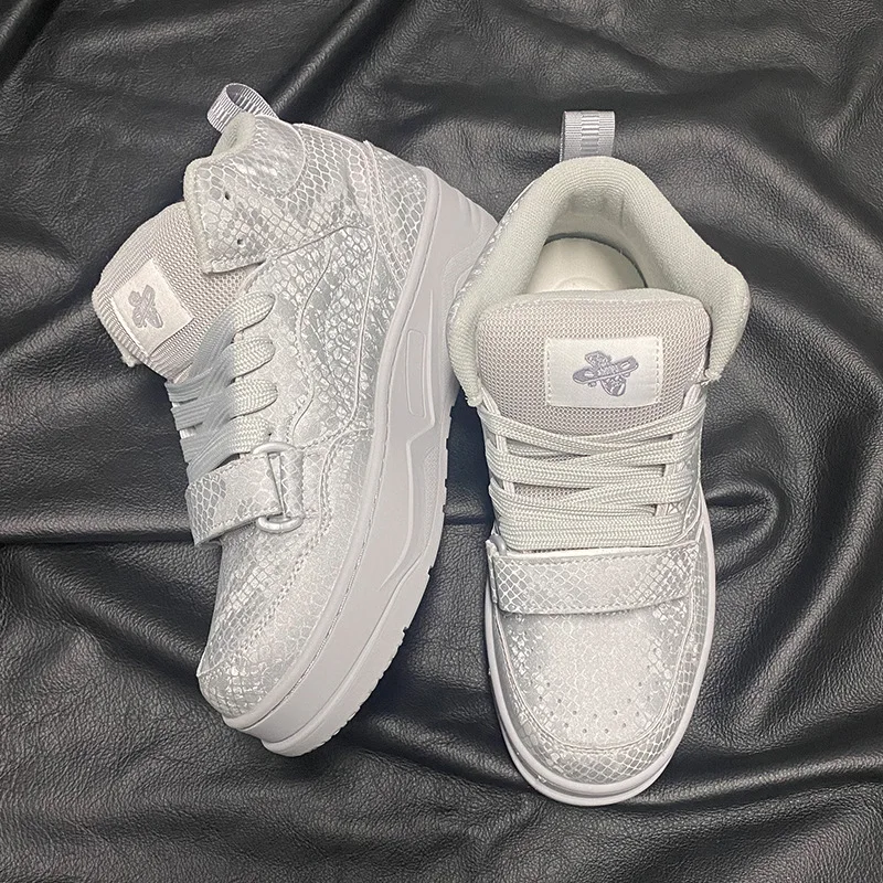 Kids Board Shoes Comfortable Fashion Breathable Lace Up Youth Sports Shoes Daily Street Walking Casual Sneakers for Men Women