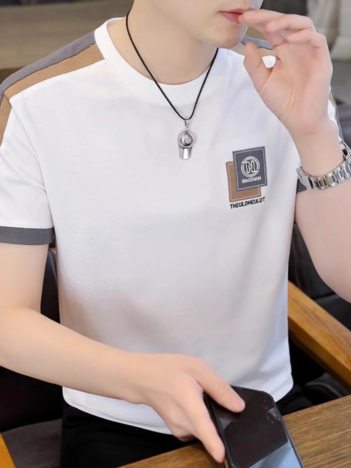 

Men's Summer Ice Silk ort Sve T-irt Trending Patchwork f Sve New Letter Embroidery Label Thin round Ne Body irt