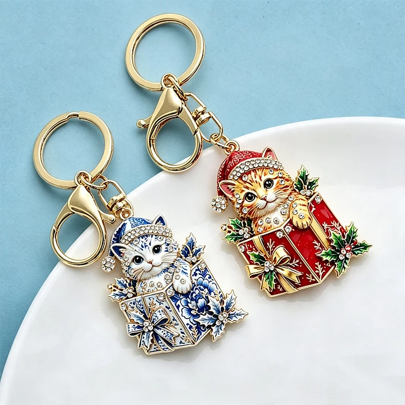 Wuli&baby Niedlicher Weihnachts-Geschenkbox-Katzen-Schlüsselanhänger für Damen und Herren, 2-farbig, Neujahrs-Schlüsselanhänger, modischer Schmuck, Geschenke – Detail 4