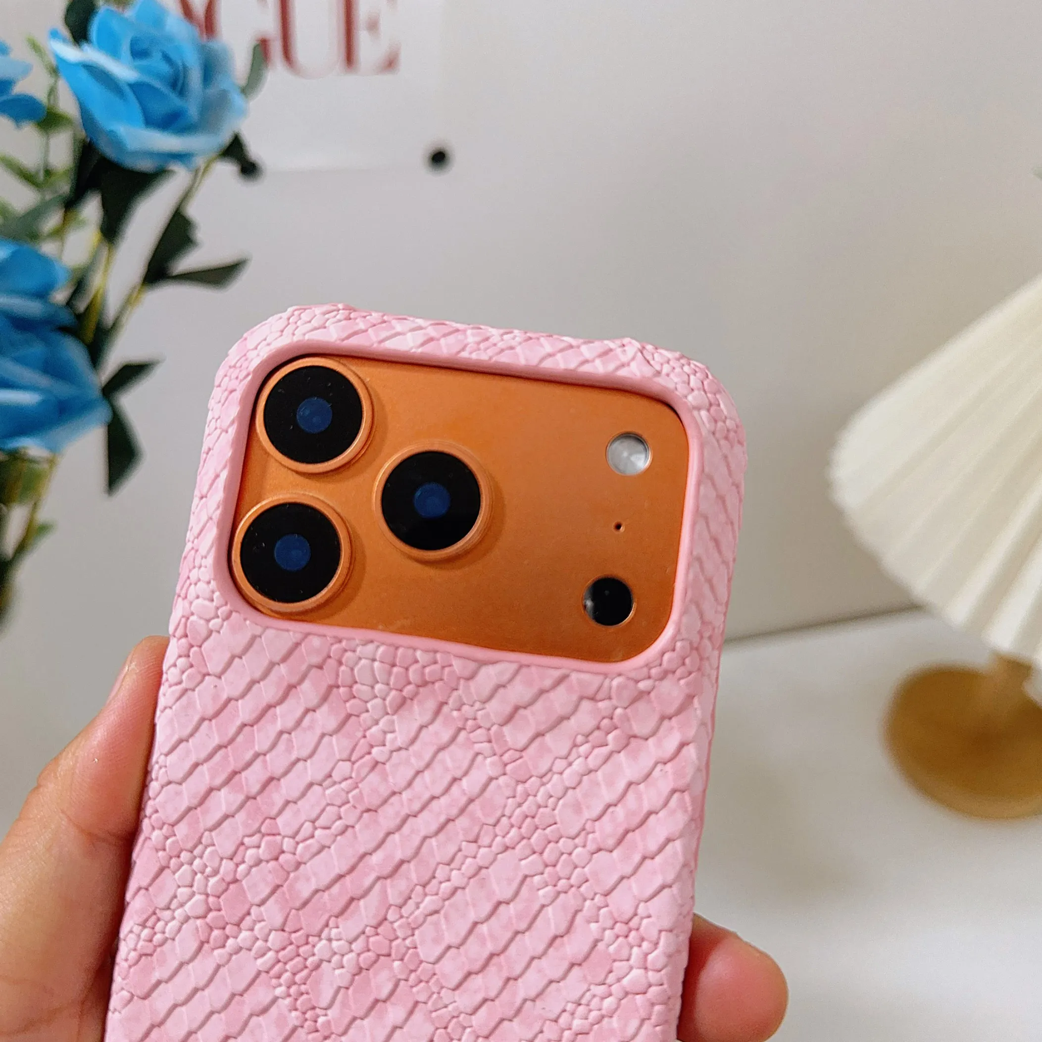 Coconut tree Retro Snakeskin PU leather Case for iPhone 17 16 15 14 Phone Cover 17 13 12 11 Pro MAX Hard Shockproof Back Funda