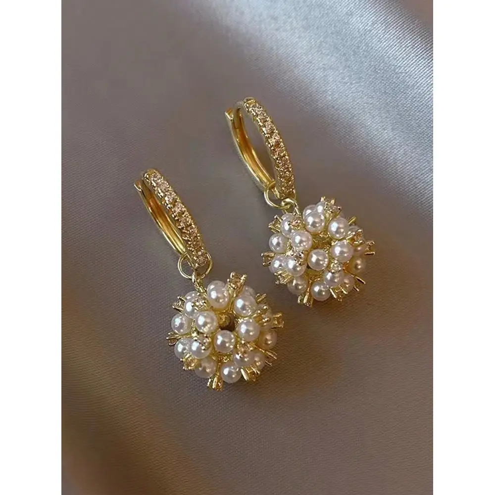 Pendientes colgantes de circonia con perlas sintéticas brillantes para chicas adolescentes, exquisito y elegante regalo conmemorativo para fiestas. Accesorios para el Día de San Valentín