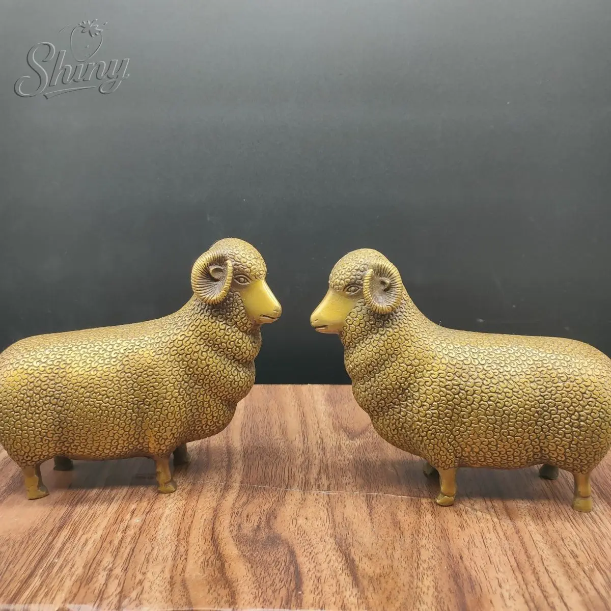 2 قطعة الأغنام العتيقة النحاس اثني عشر زودياك مكتب منزلي سطح لوحة التميمة محظوظ الأغنام الذهبية غرفة المعيشة الديكور