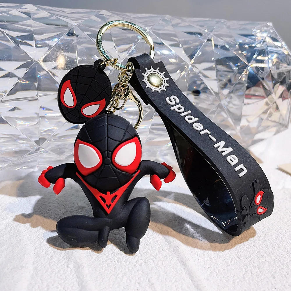 Supereroe Spiderman portachiavi Cartoon Spider Man Doll portachiavi Avengers Anime Figure ciondolo portachiavi portachiavi per auto