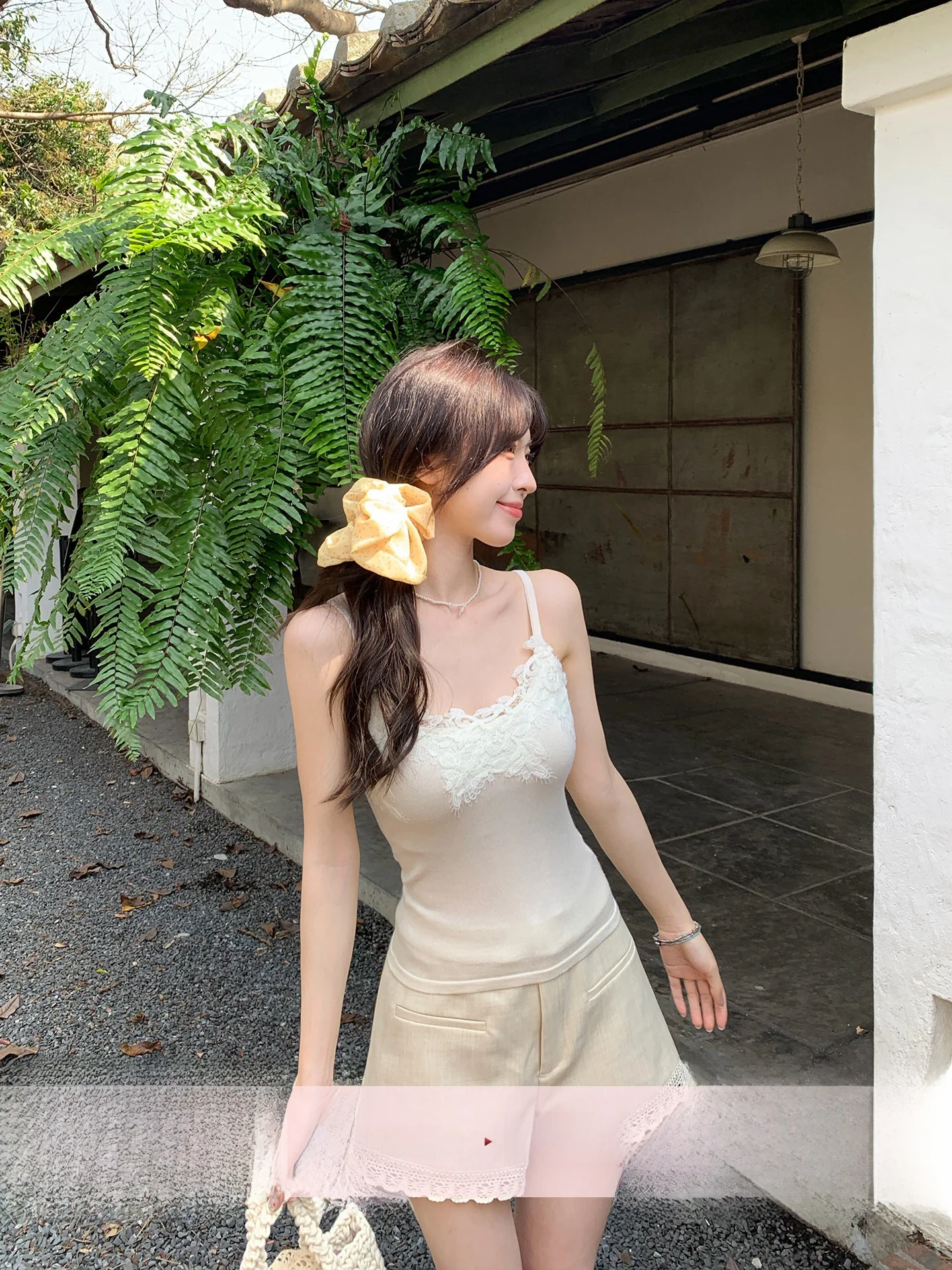 

Женский топ на бретельках Morning Bloom с кружевными вставками, сексуальный, уникальный, красивый, для ношения как под одеждой, так и поверх, летний, дышащий, в корейском стиле, облегающий крой
