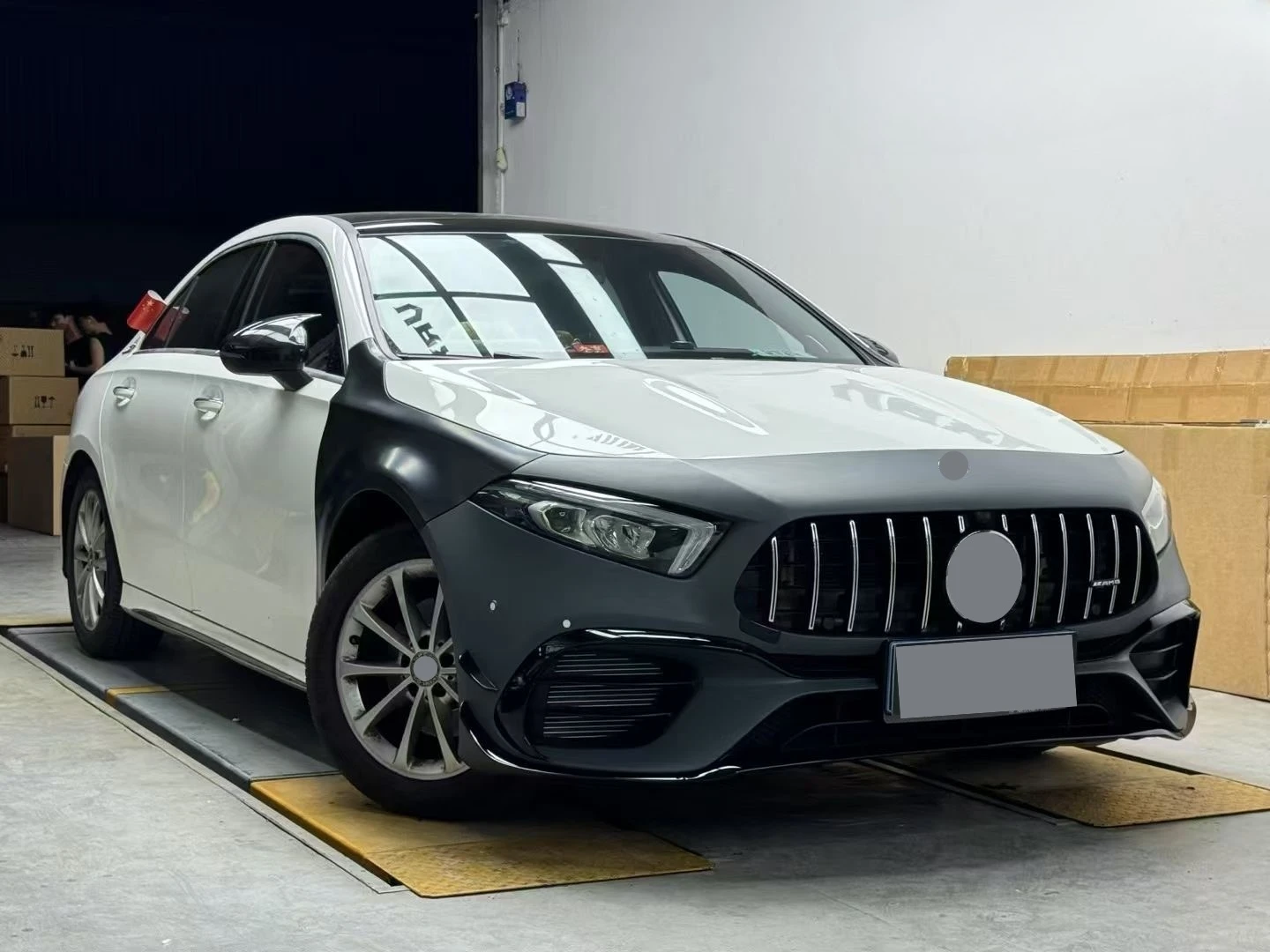 Full Custom Build With An Old-toFor The 2019-2025 -A-Class A35, Upgrade To The A45 Wide-body Body Kit.Extreme Makeover