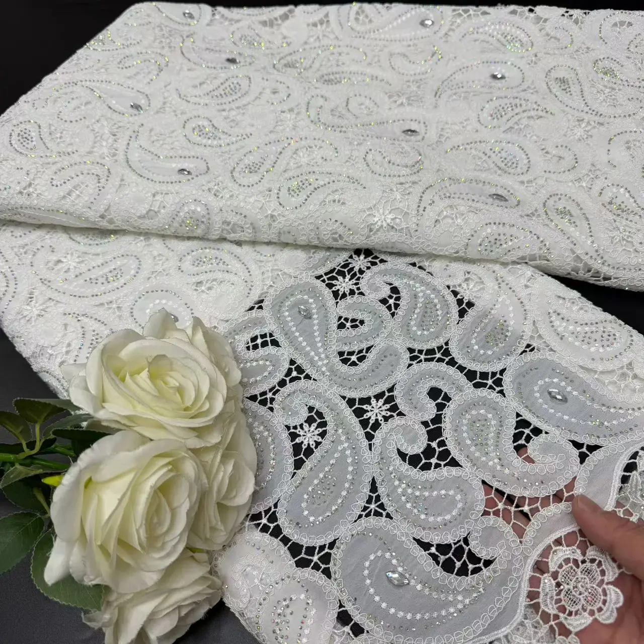 

White Nigerian Lace Beaded Lace Fabric Luxury High Quality Embroidered Fabric 5 Yards Elegant Womens Party Dresses 5Yard G56-1