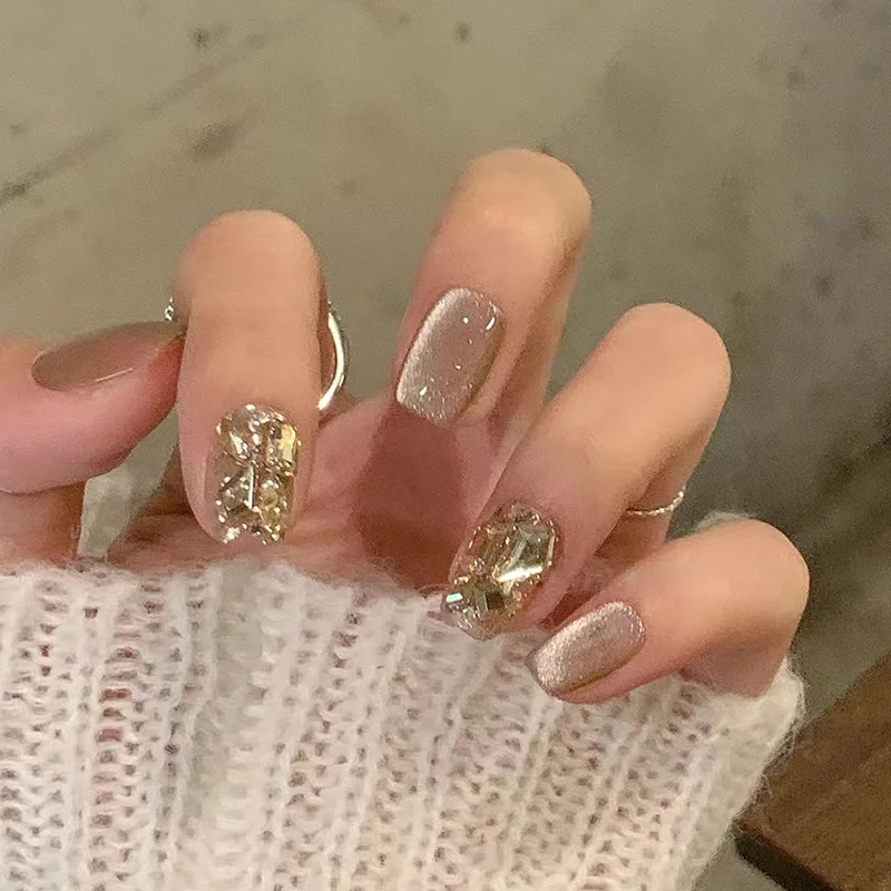24 PCs Short French Minimalist Cat-eye Nails with 1 Jelly and 1 Nail File