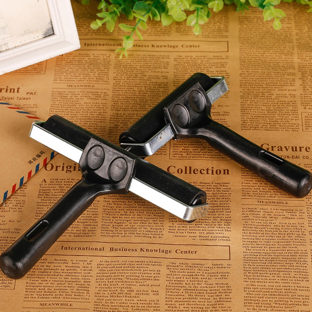 

2pcs Brayers Heavy Duty Metal Frame Anti Skid Tape Ink Stamping Tools Printing Evenly Distribution Comfortable Handle Easy Clean