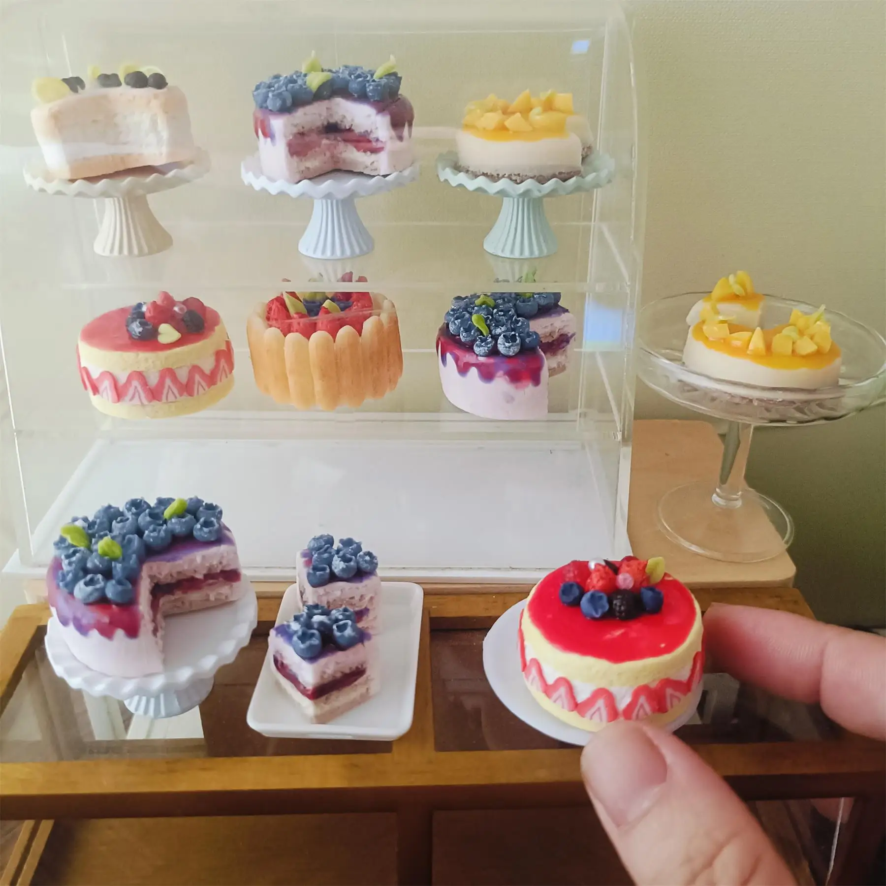 Mini-Obstkuchen im Maßstab 1:6, Puppenhaus-Zubehör, umweltfreundlicher Ton, Halloween, Weihnachten, Geburtstag, Geschenk für Sammler – Detail 2