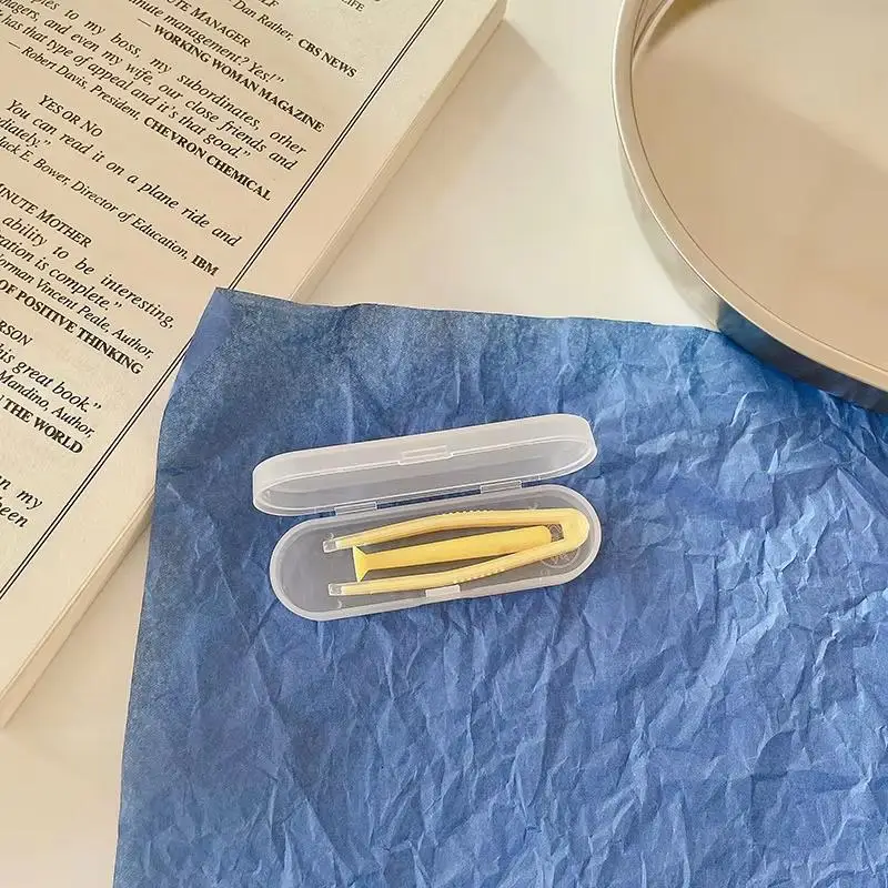 Kontaktlinsen-Etui-Set in Bonbonfarben, tragbar, leicht zu transportieren, mit Pinzette und Saugstift für den Urlaub. – Detail 6