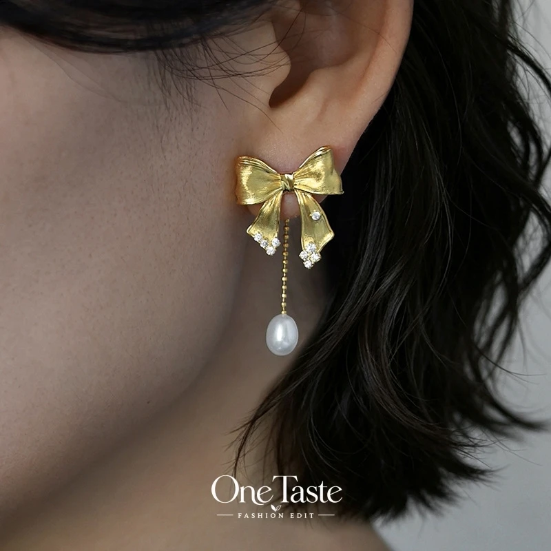 Gold Plated Brushed Delicate Big Bow Shape Chain Pearl Charm Drop Earrings Women CZ 925 Silver Studs Fashion Earrings Party Gift