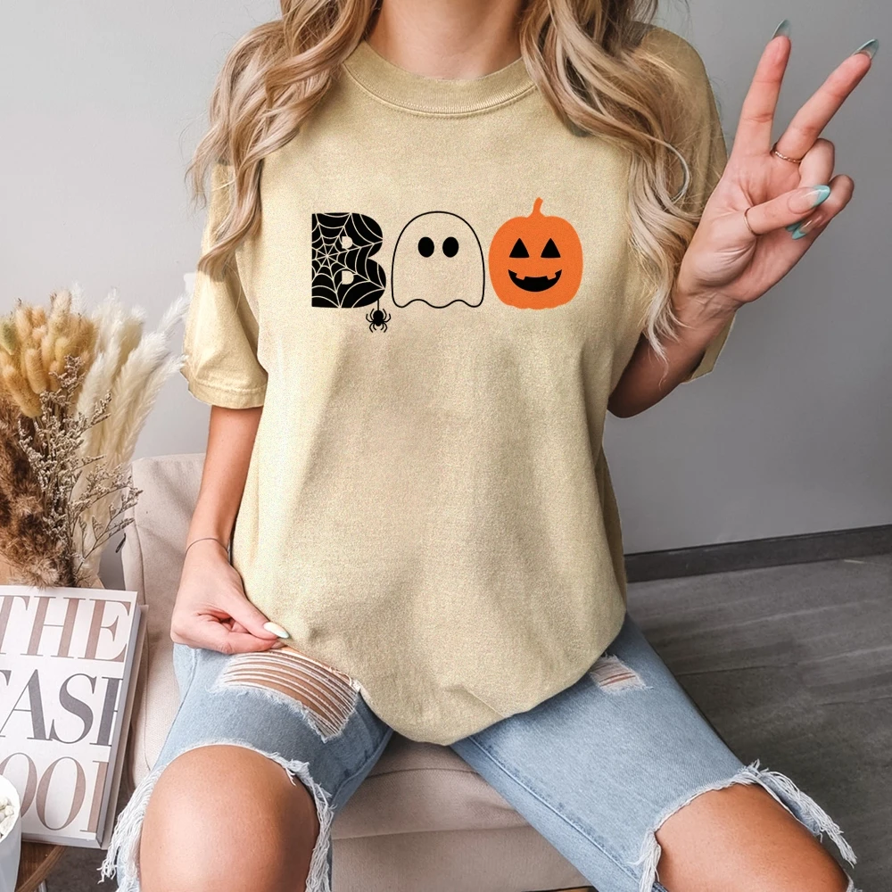 Halloween Boo Spider Pumpkin Retro Graphic Tee Outfit  x Spooky Season Women's Short Sleeve Tee Comfort Casual Women's t-Shirts