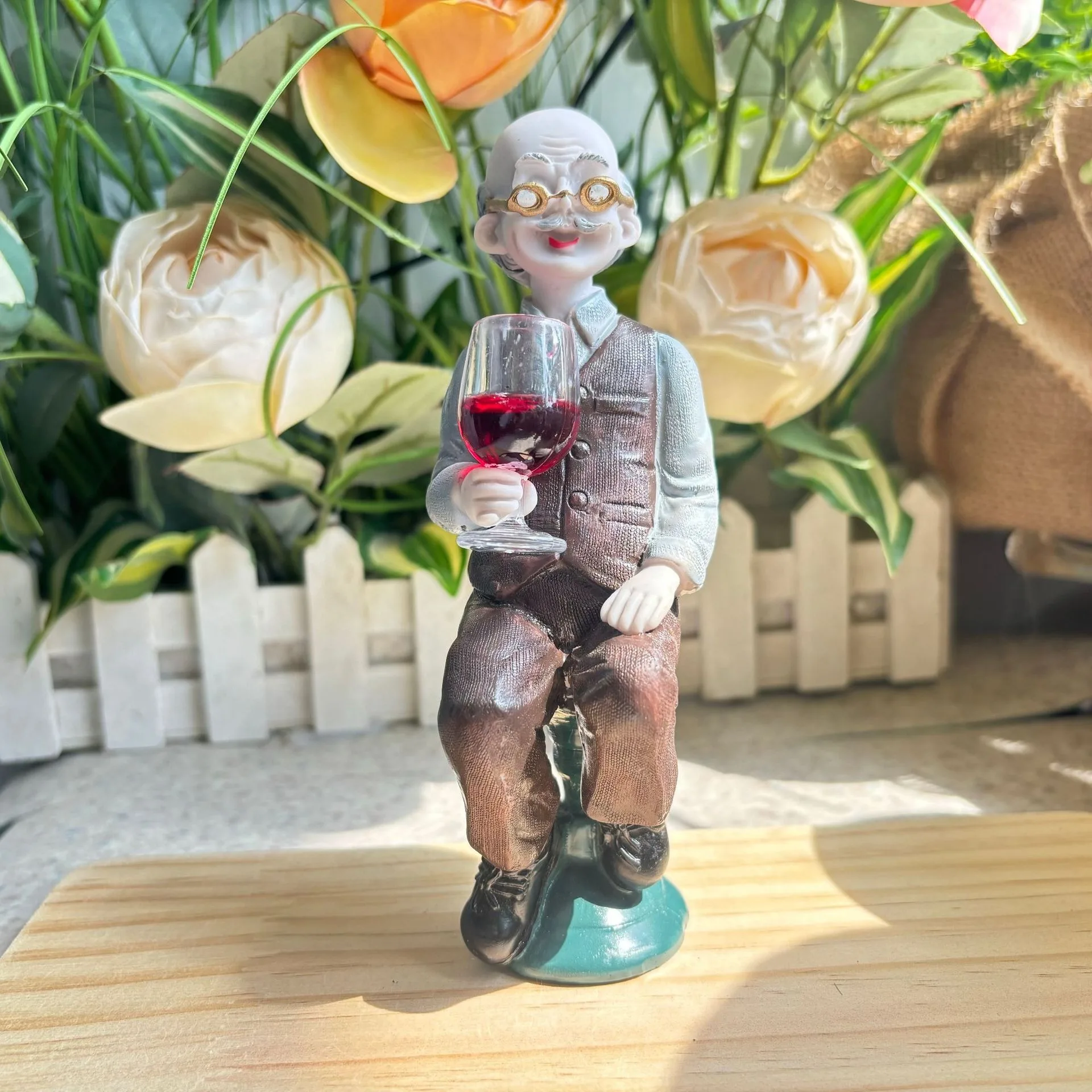 Creative Elderly Couple Resin - Resin Art Furniture recensie en prijs