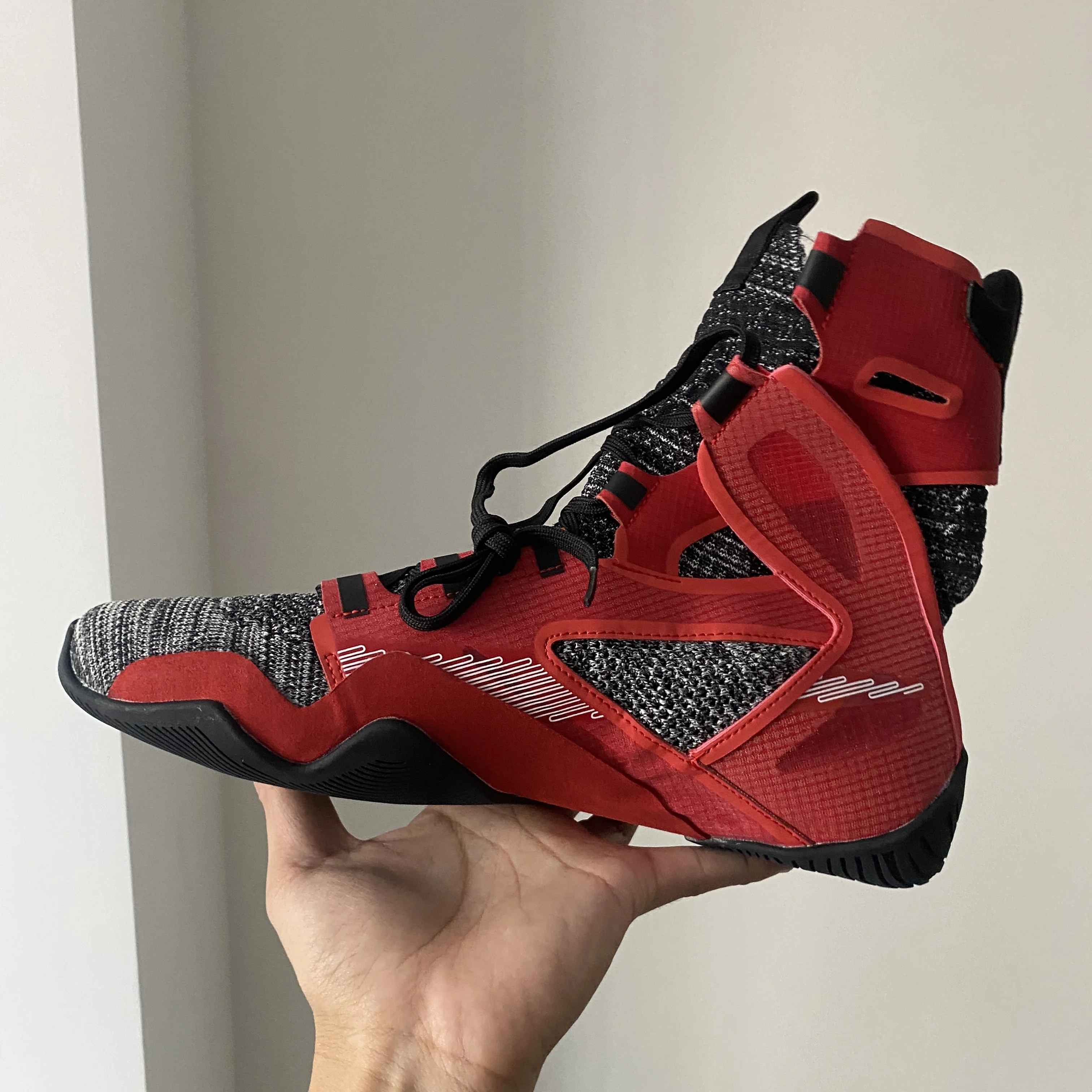 

Outdoor Men's Boxing Shoes High Quality MMA Wrestling Shoes Professional Boxing Boots Equipment Sneakers