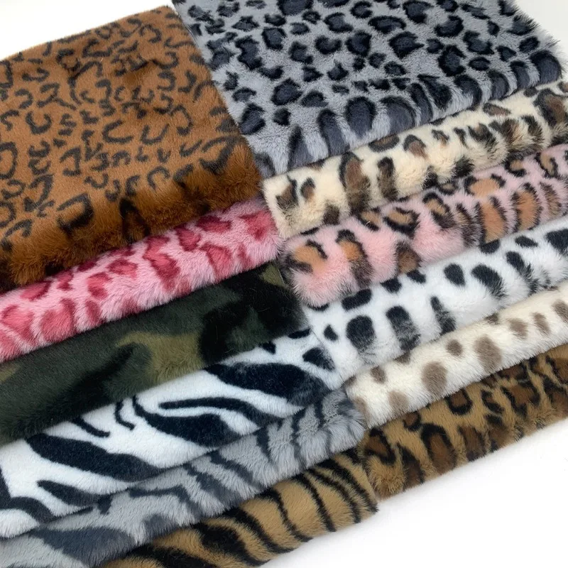 

Plush Leopard Print Fabric Polyester Soft Fluffy Gradient Color Suitable for Handmade Sewing Dolls Background Decoration Fabric