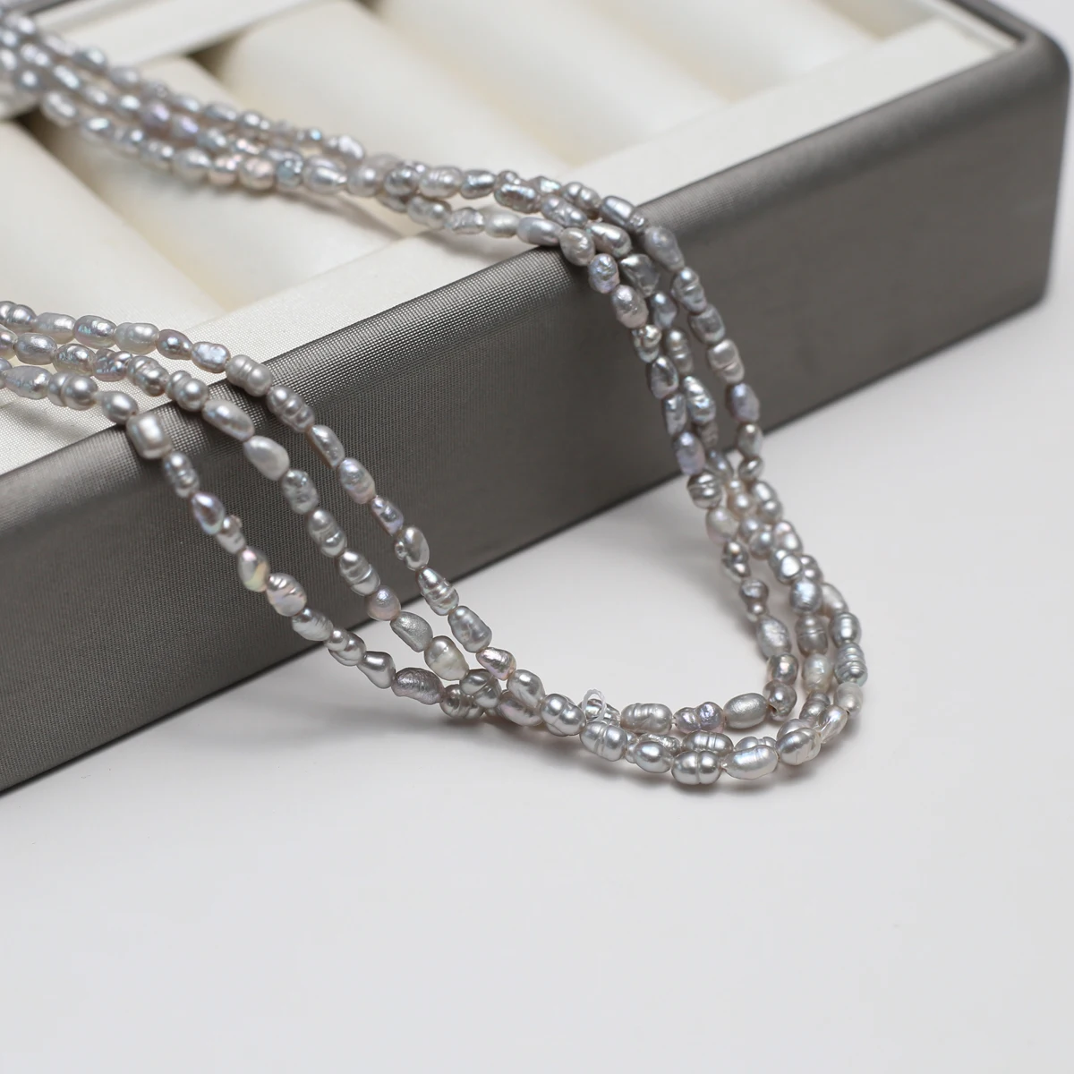 

3-4mm A Fine Natural Freshwater Pearl Gray Rice-shaped Isolated Loose Bead Jewelry Make DIY Necklace Bracelet Wedding Gift Women