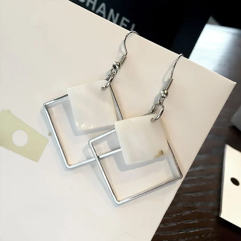 Hollow Rhombus Pendants Dangle Earrings for Women Silver Color Hook Earrings Bohemian Female Drop Earrings White Square Earrings