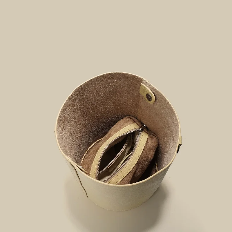 Женская сумка-мешок из мягкой воловьей кожи 2025 года, новая сумка премиум-класса из натуральной кожи, минималистичный дизайн, сумки на плечо, пригородная сумка