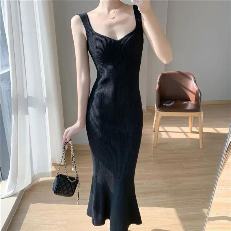 Summer Women's Clothing Solid Color Pullover V-Neck Sweater Knitted Flattering Sleeveless Knee Skirts Mermaid A-Line Dresses