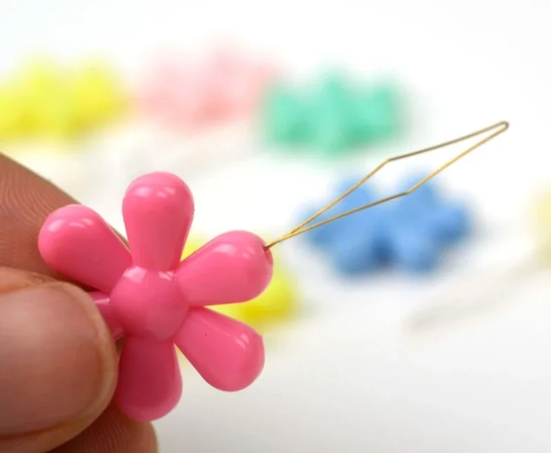 Thumbnail 3 - #4 New Needle Threaders Arrivals