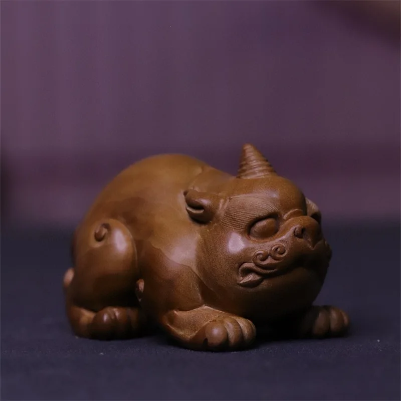 2026 Natural Grain Laoshan Wood Pixiu Hand Ornament Retro Chinese Style Lucky Beast Tea Table Decor