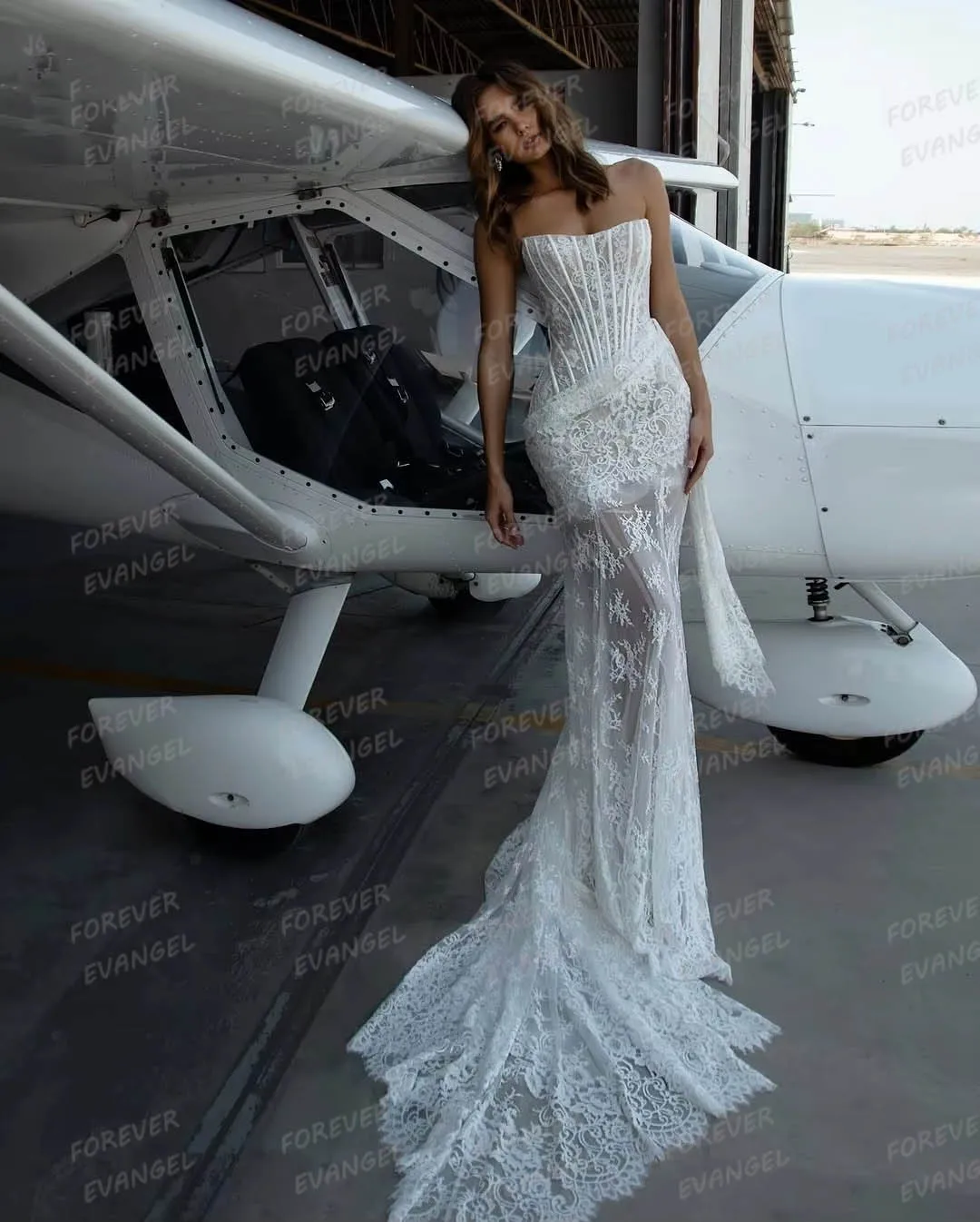 Spitze Meerjungfrau Brautkleider Applikationen Illusion Frau Braut Kleider Sexy Boot-ausschnitt Backless Angepasst Party Vestidos De Novia