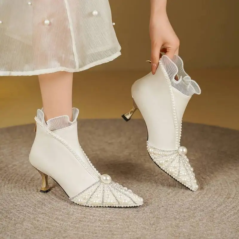 Pointed Toe Pearl Embellished Lace Ankle Boots Women Ruffle Hollow Mesh Kitten Heel Bridal Wedding Elegant Dress Shoes F112