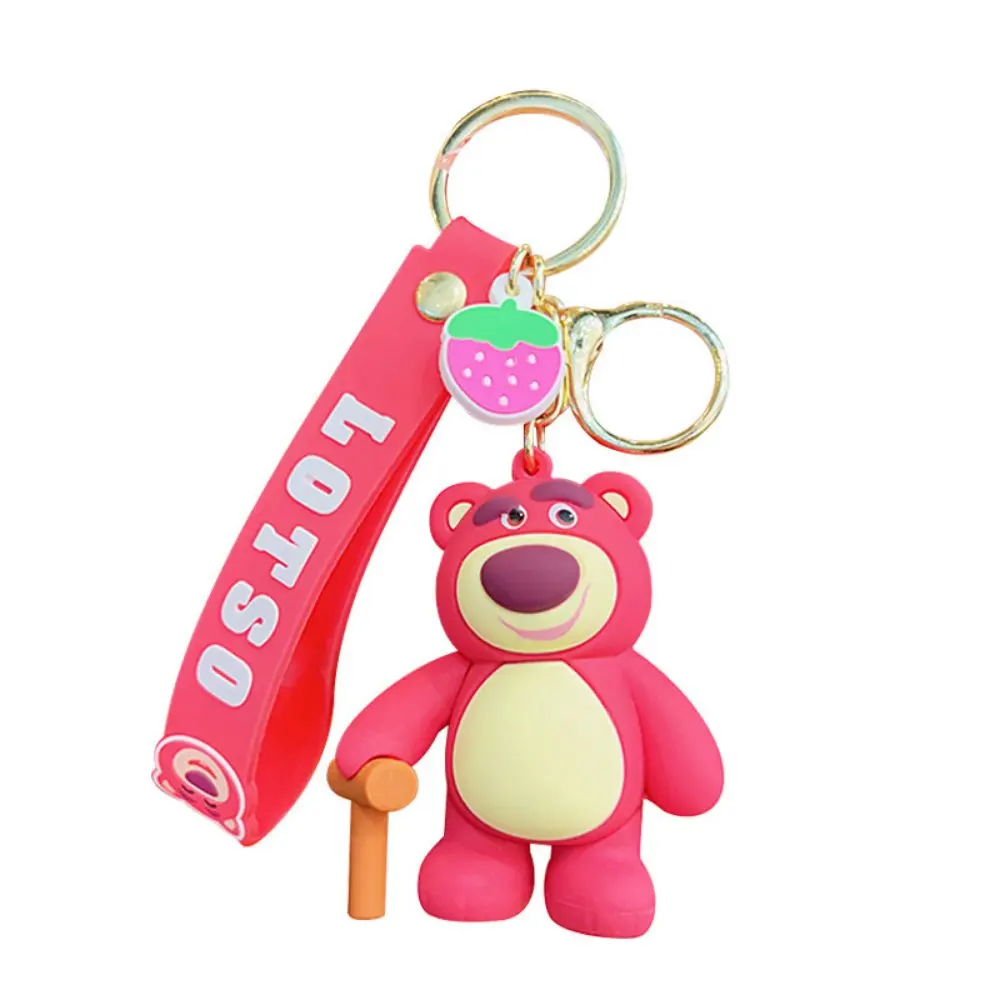 Disney Lotso สตรอเบอร์รี่หมี Key CHAIN ประณีตการ์ตูนตุ๊กตาน่ารักอะนิเมะกระเป๋านักเรียนจี้ตกแต่งของขวัญขนาดเล็ก