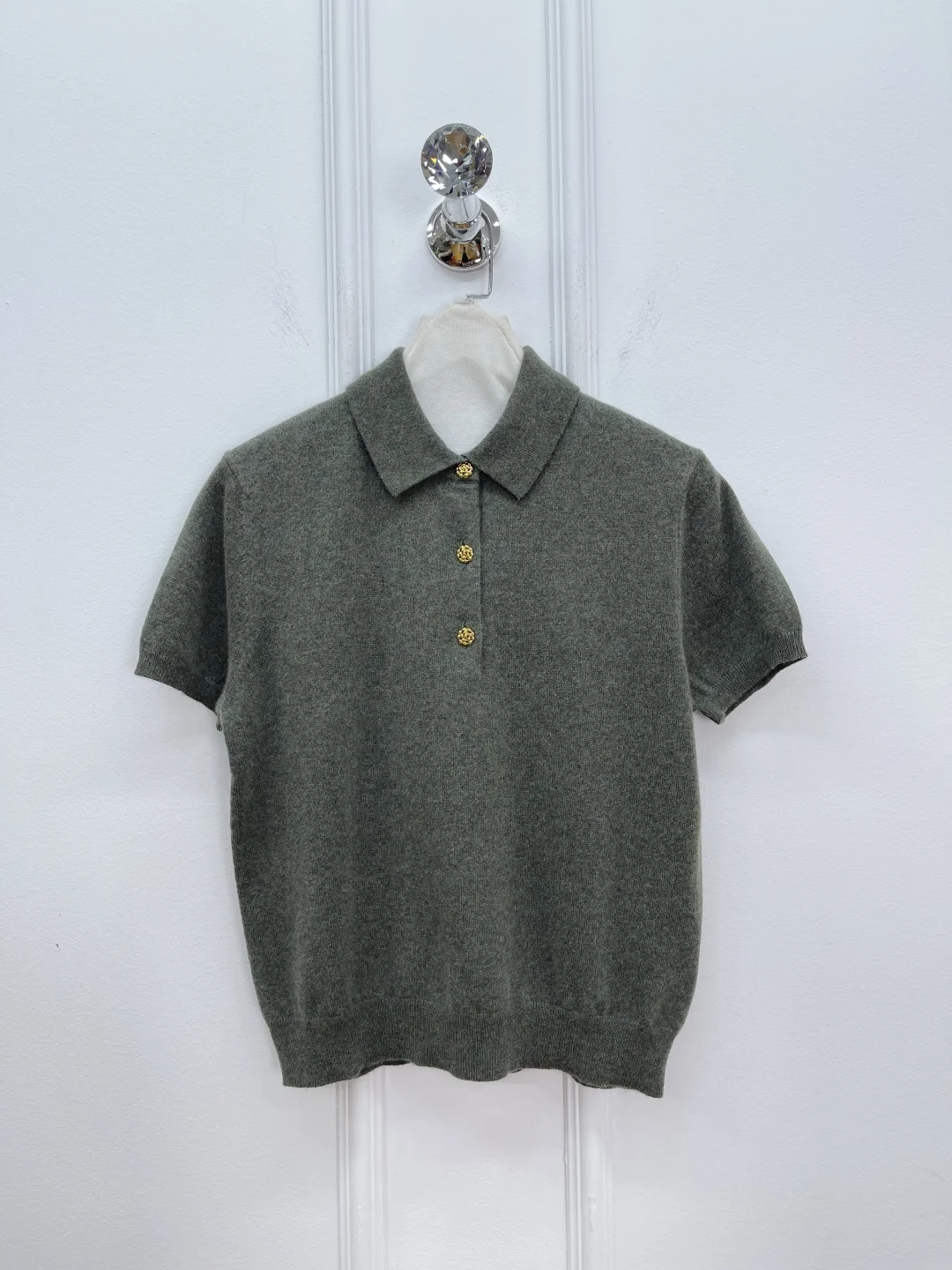 

Women's Golden Buttons Sweater 100% Cashmere Turn-down Collar Short Sleeve Casual Female Knitted Pullover