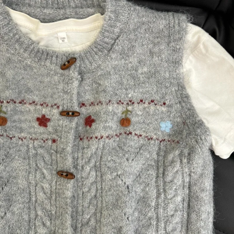 Retro Jacquard Knitted Vest Women Autumn Winter Overlap Sweet Waistcoat Tops 2025 Fashion Sleeveless Sweater Cardigan