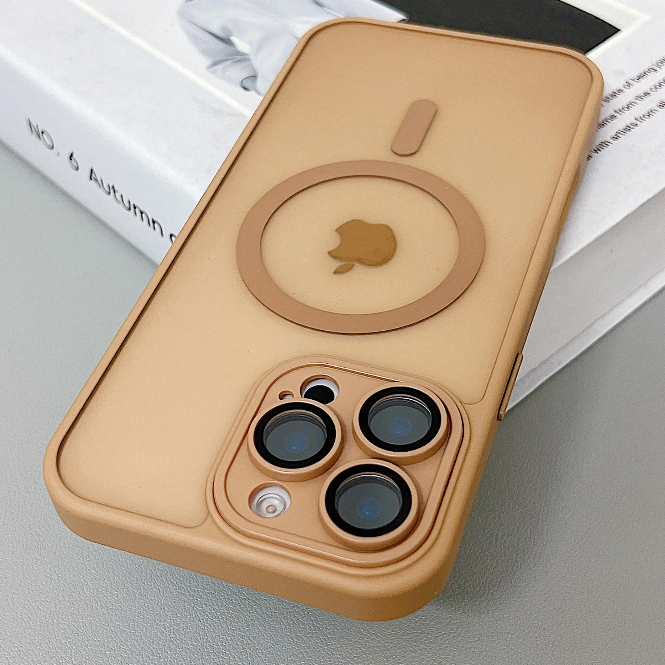 

Роскошный магнитный матовый полупрозрачный противоударный чехол для iPhone 16, 15, 14, 13, 12, 11 Pro Max для Magsafe Wireless Charge 2026