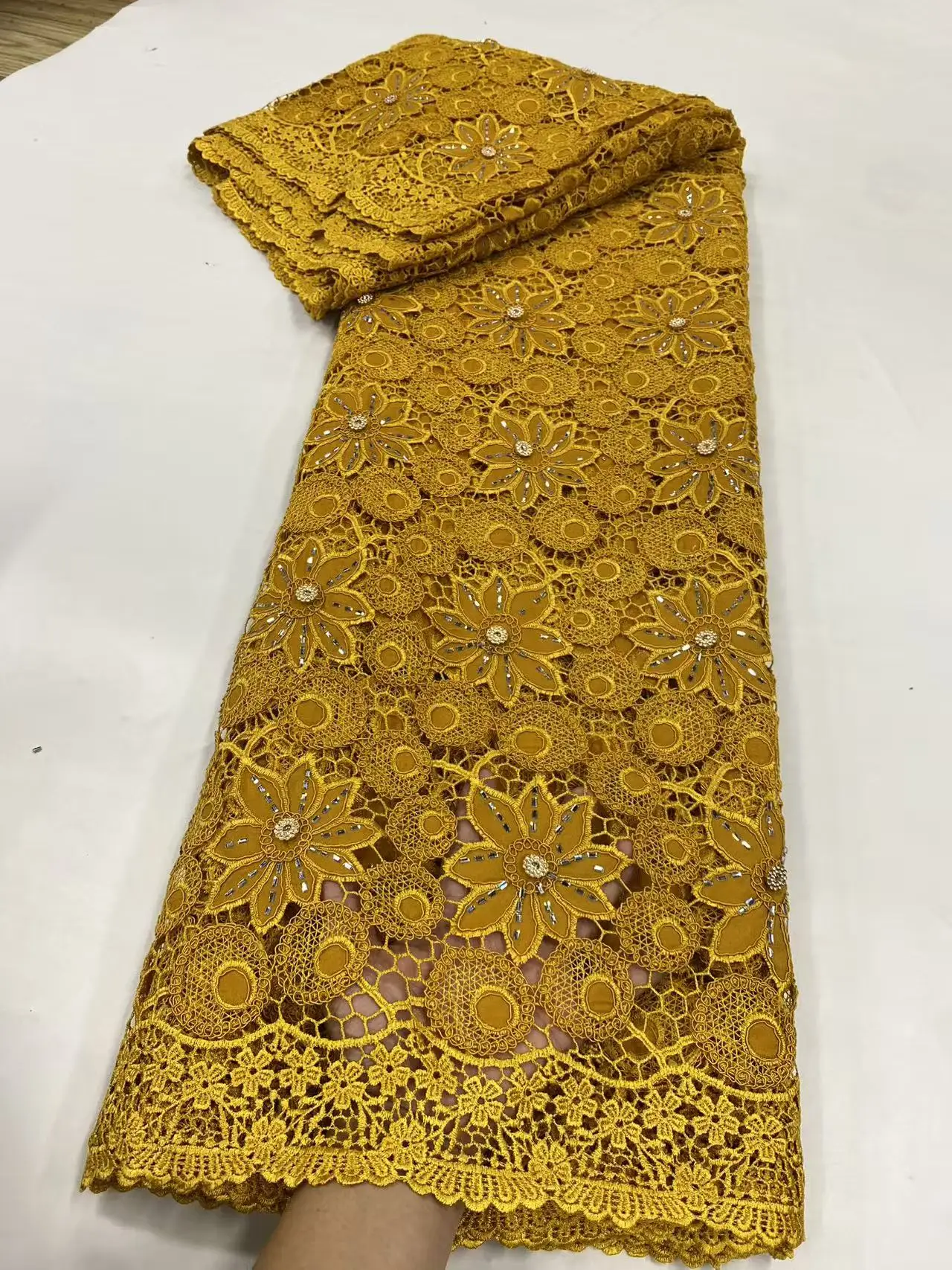 

Шифоновая африканская кружевная ткань 2026 года, высококачественная, 5 ярдов, роскошные кружева, распродажа, Дубай, оранжевые материалы, ткань для свадебного платья G22-1