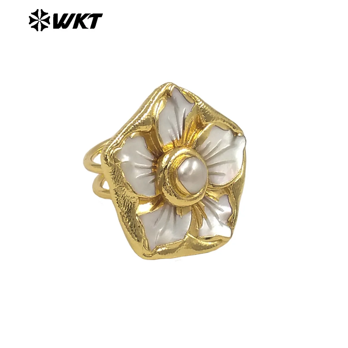 

WT-MPR148 Beautiful Hand Carved Flower Shape Pink White Shell And Pearl 18K Gold Plated Rings For Ladies Elegant Jewelry