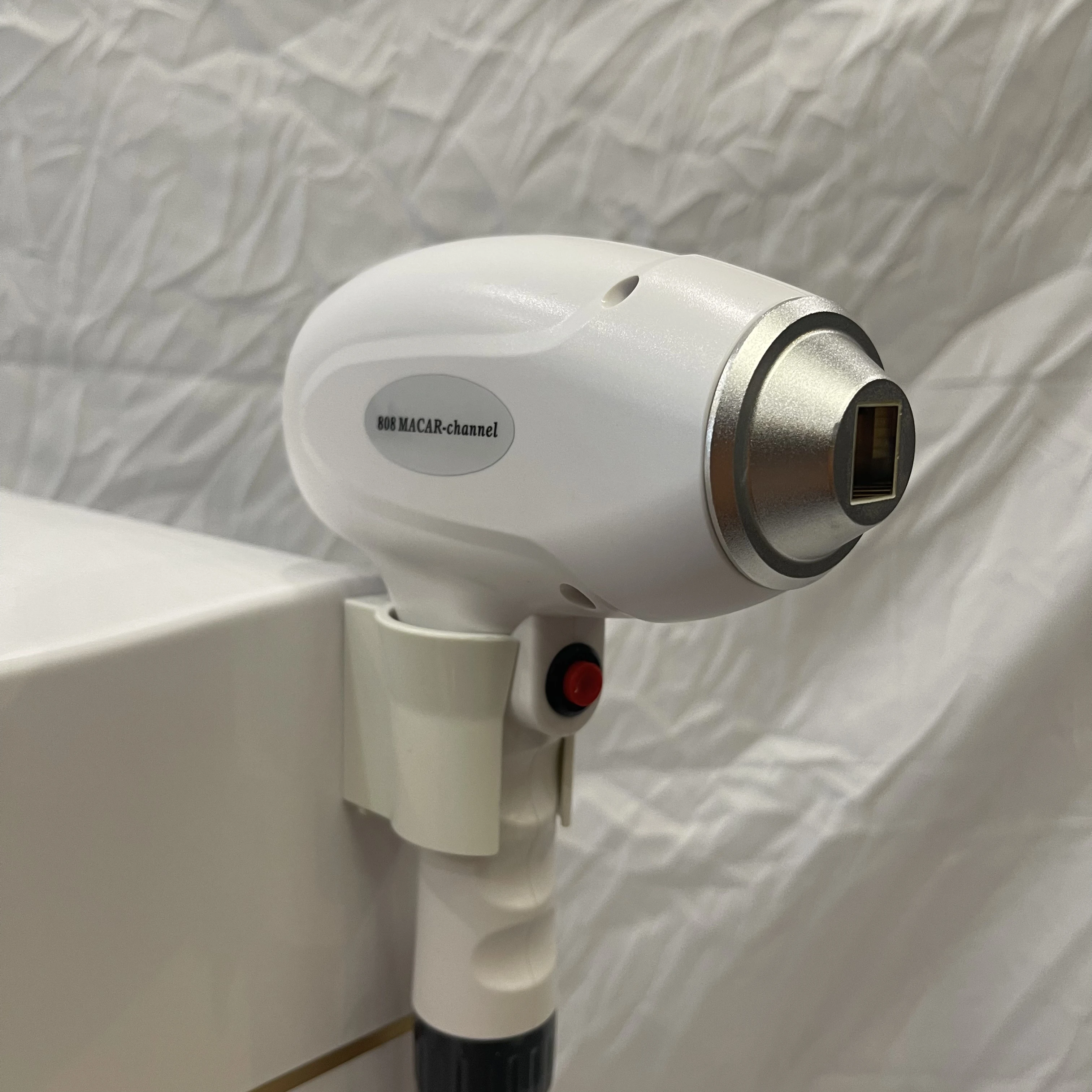 2026 المهنية آلة إزالة التيتانيوم الجليد ديود صغير 755 940 1064 808nm 4000 واط غير مؤلم دائم CE الليزر الشعر #2