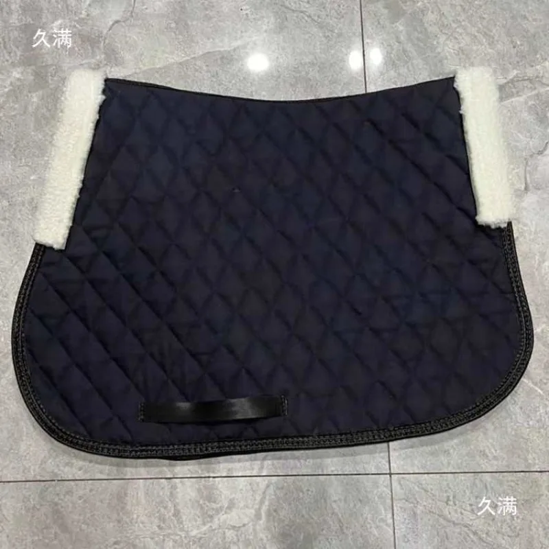 Comfort to Use Equestrian Riding Saddle Pads for Professional Training and Competition Horse Racing Thickened saddle pad