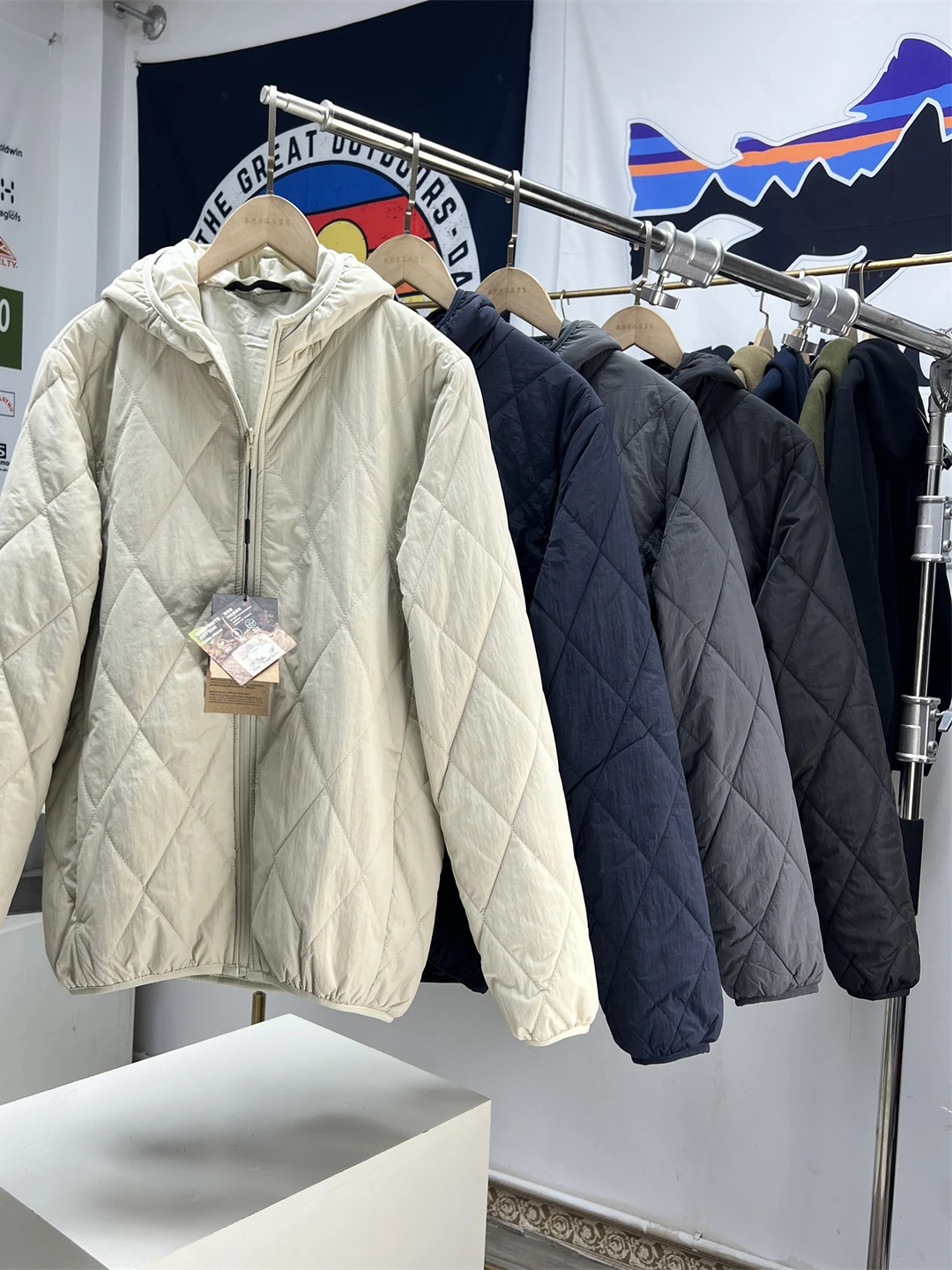 

Мужская хлопковая куртка Finn Brand для активного отдыха с капюшоном, традиционная ручная прострочка, шелковый наполнитель, ветрозащитная, теплая, городской стиль