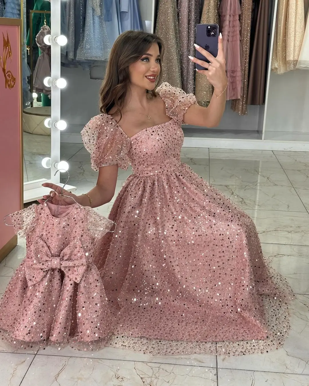 

Sparkly Sequins Tulle Prom Dresses A-Line Short Sleeves Elegant Evening Dresses 2024 New Fashion Formal Wedding Party Gown