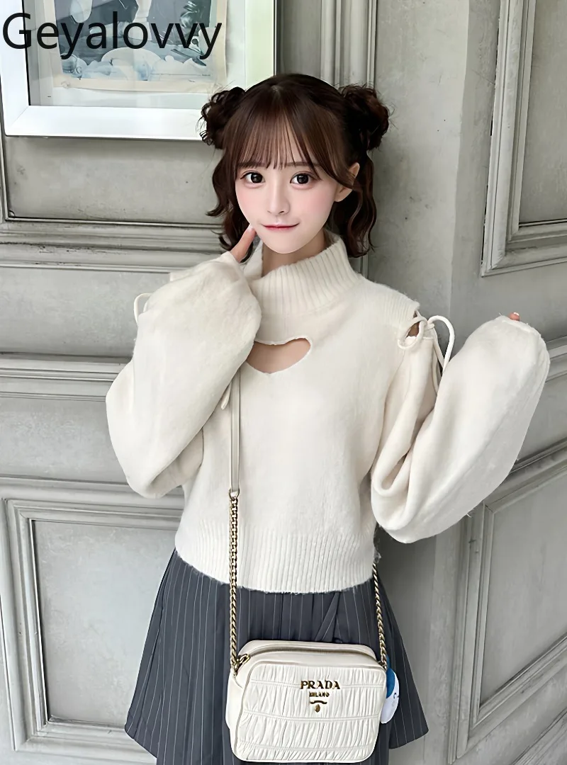 

Japanese Heart-Shaped Hollow Bow Tie Off-Shoulder Short Pullover Sweater Autumn Winter New Sweet Girls Versatile Knitted Top