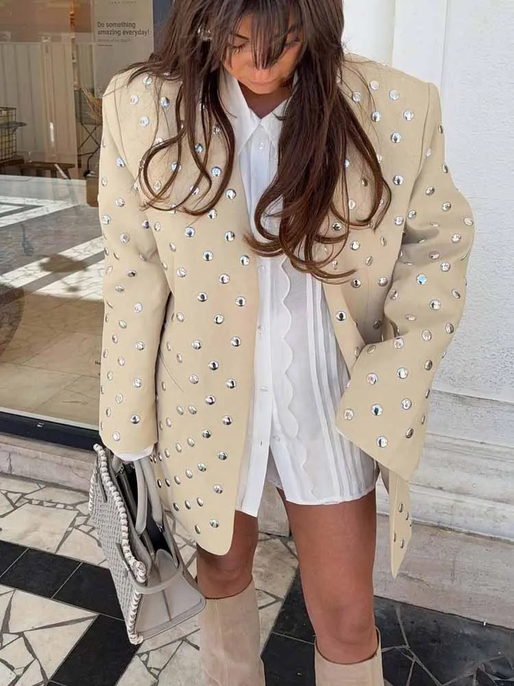 

MCDV Elegant Rivet V-neck Balzer Coat Women Shoulder Pads Loose Full Sleeve Cardigan Jacket 2025 New Fashion Street Commute Tops