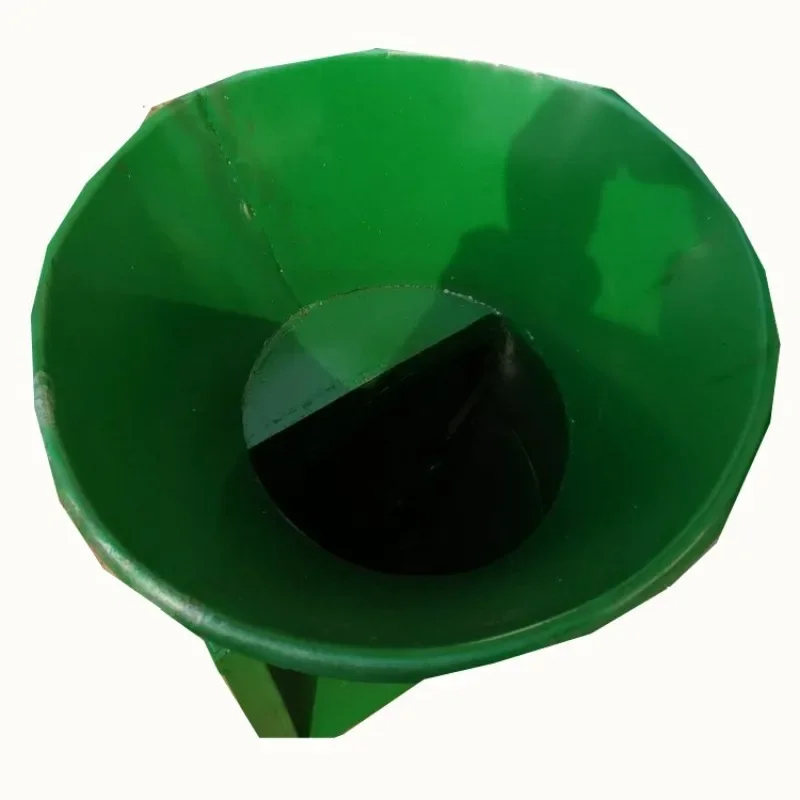 Небольшой электрический бытовой измельчитель