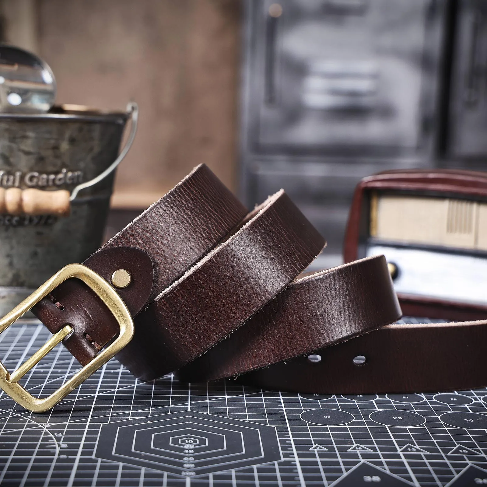 Vintage Echtleder-Herrengürtel mit Kupferschnalle, Handgefertigter Casual-Gürtel mit Geschenkbox, Verstärkter Oberleder-Gürtel aus Italien – Detail 18