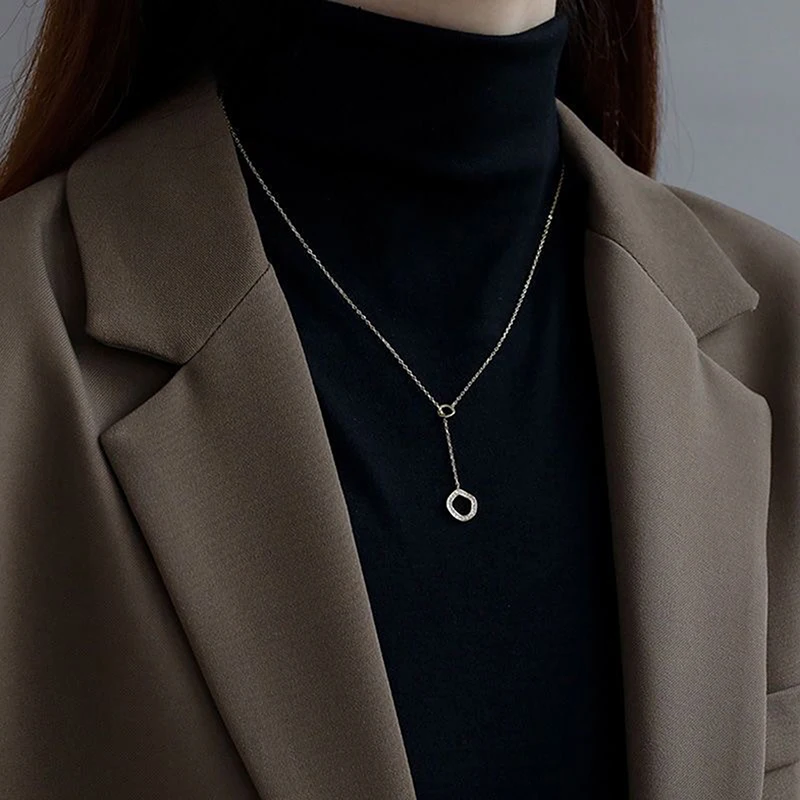 Fashion Creative Retro Mini Woven Bag Pendant Necklace For Women Girls Versatile Long Sweater Chain Jewelry Accessories Gifts