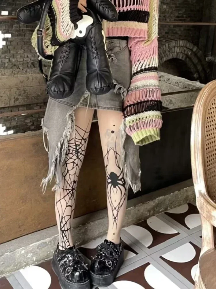 2025halloween Collants gothiques Vintage en résille foncée pour femmes, bas Emo Alternative, Sexy, toile d'araignée, sorcière