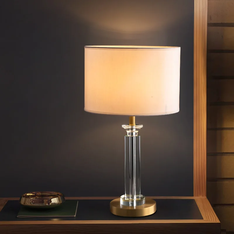 ما بعد الحداثة، الديكور، مصباح مكتبي، اسكندنافية، الحد الأدنى، غرفة المعيشة، جميع النحاس، الكريستال